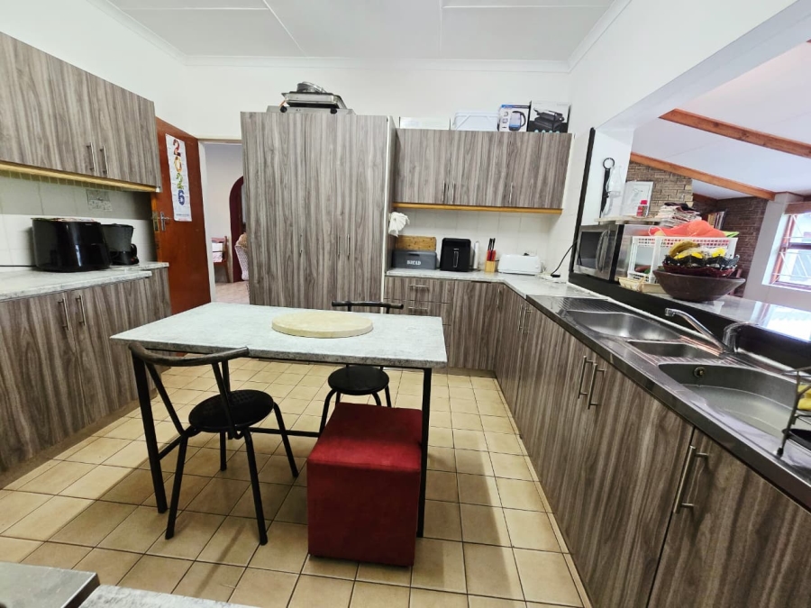4 Bedroom Property for Sale in Blanco Western Cape